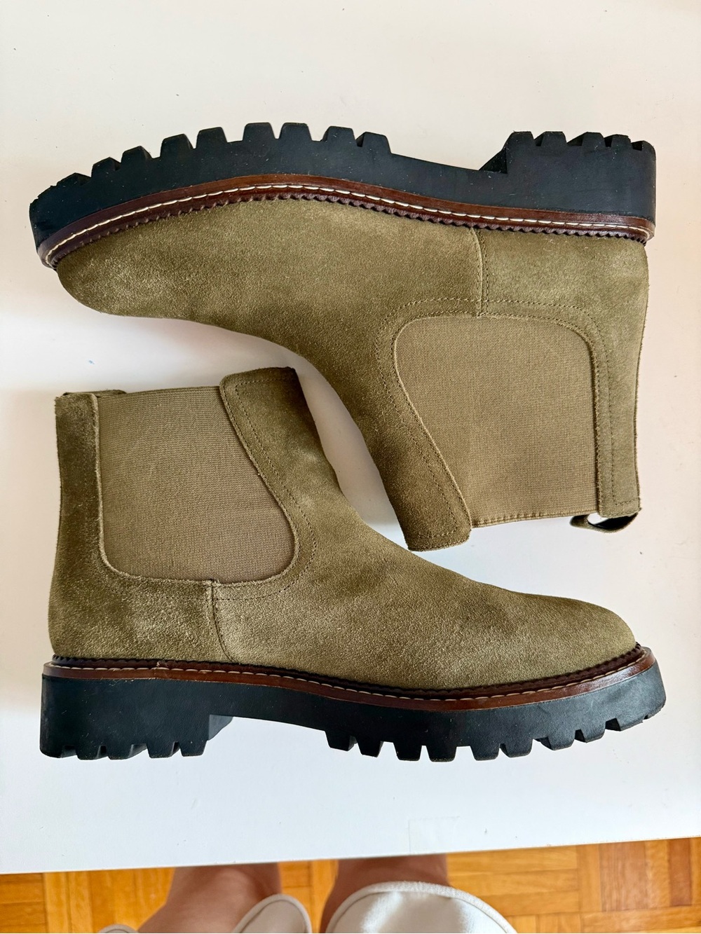 ✨ Caslon Miller Lug Chelsea Boots ✨